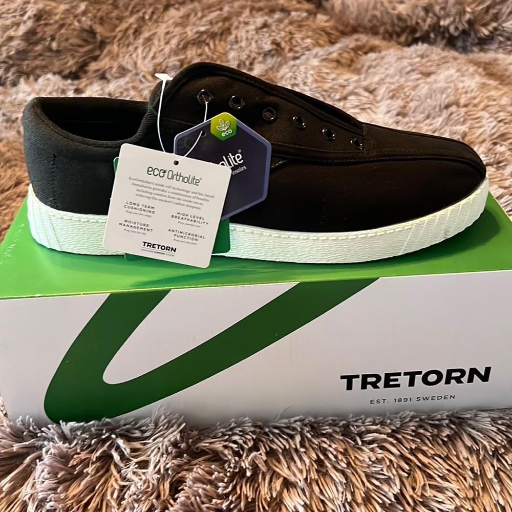 NWT Tretorn Laceless Black Slip-on Shoes